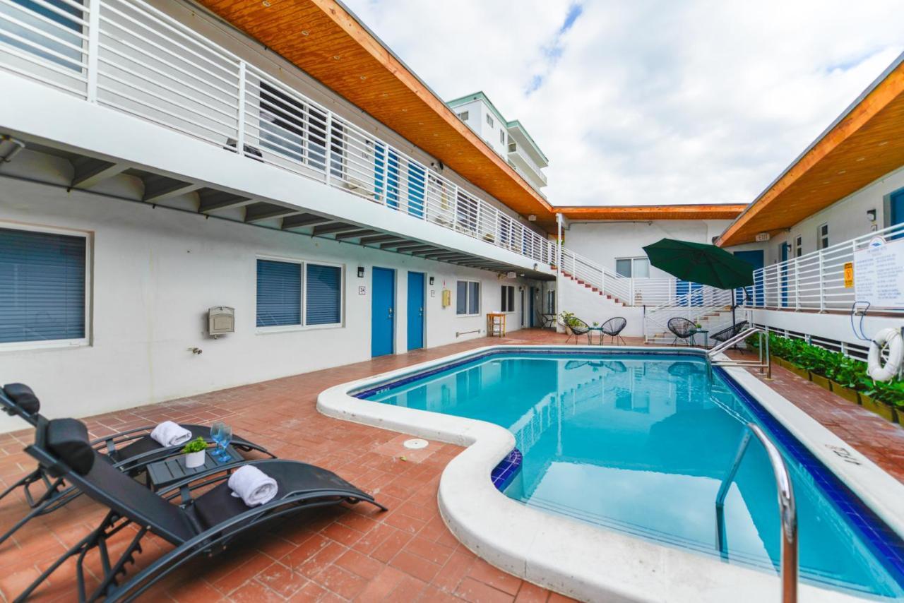 Cozy 1 Bedroom With Pool Steps From The Beach #47 Голлівуд Екстер'єр фото
