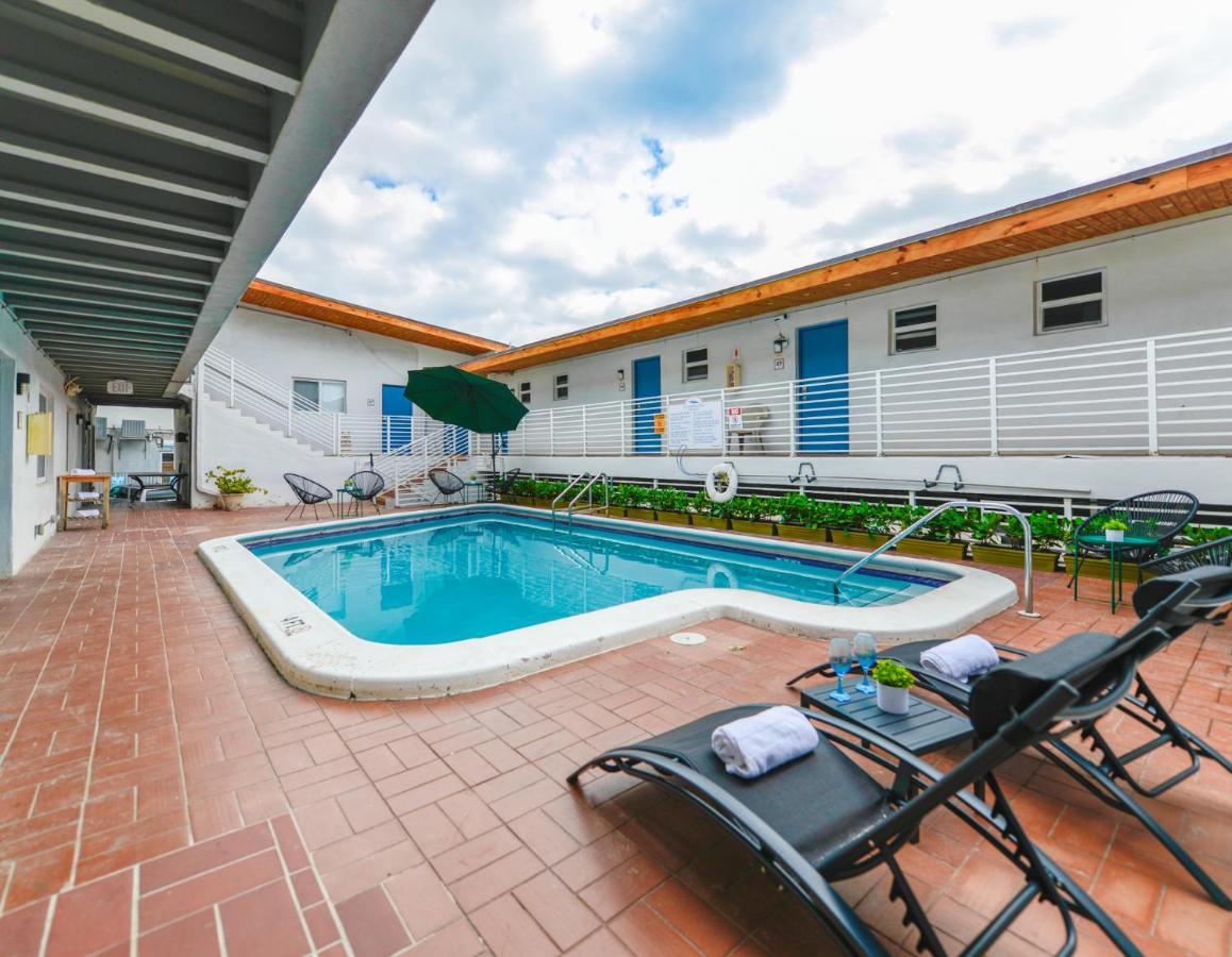 Cozy 1 Bedroom With Pool Steps From The Beach #47 Голлівуд Екстер'єр фото